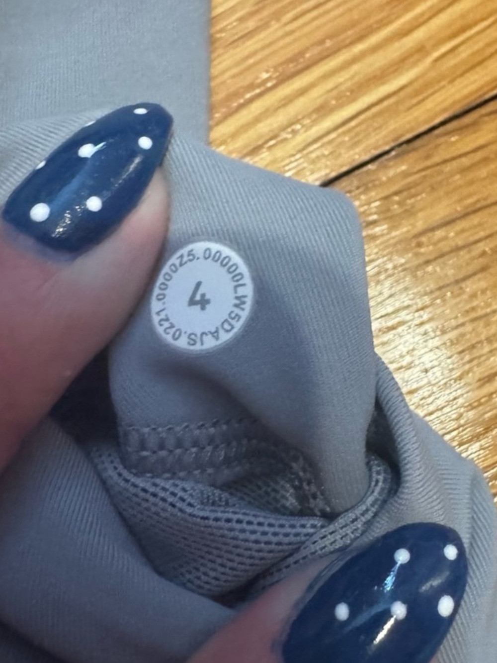 Lululemon Power Thru High-Rise Tight 25" - Size 4 - Picture 8 of 8